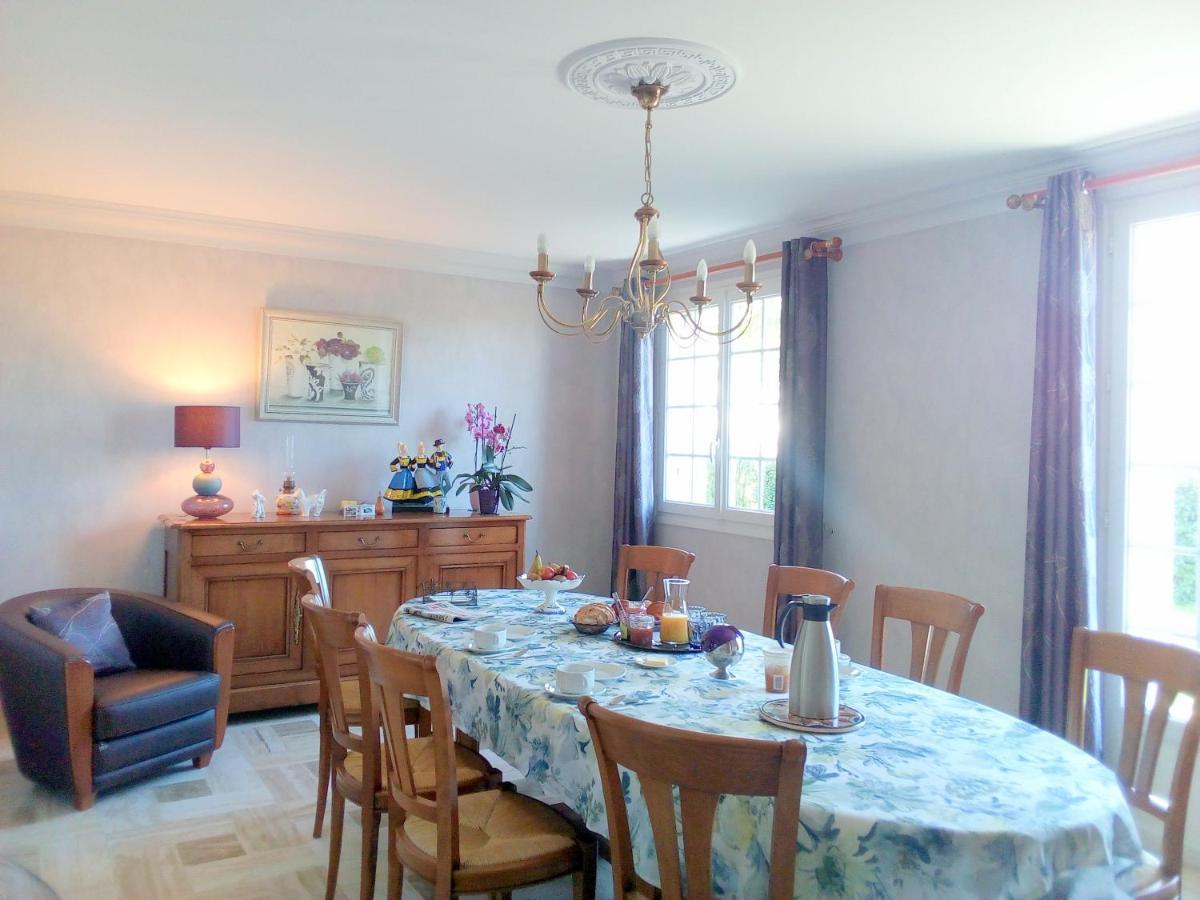 Au calme à 10mn des baies de Douarnenez et Audierne avec cuisine à disposition Mahalon Esterno foto