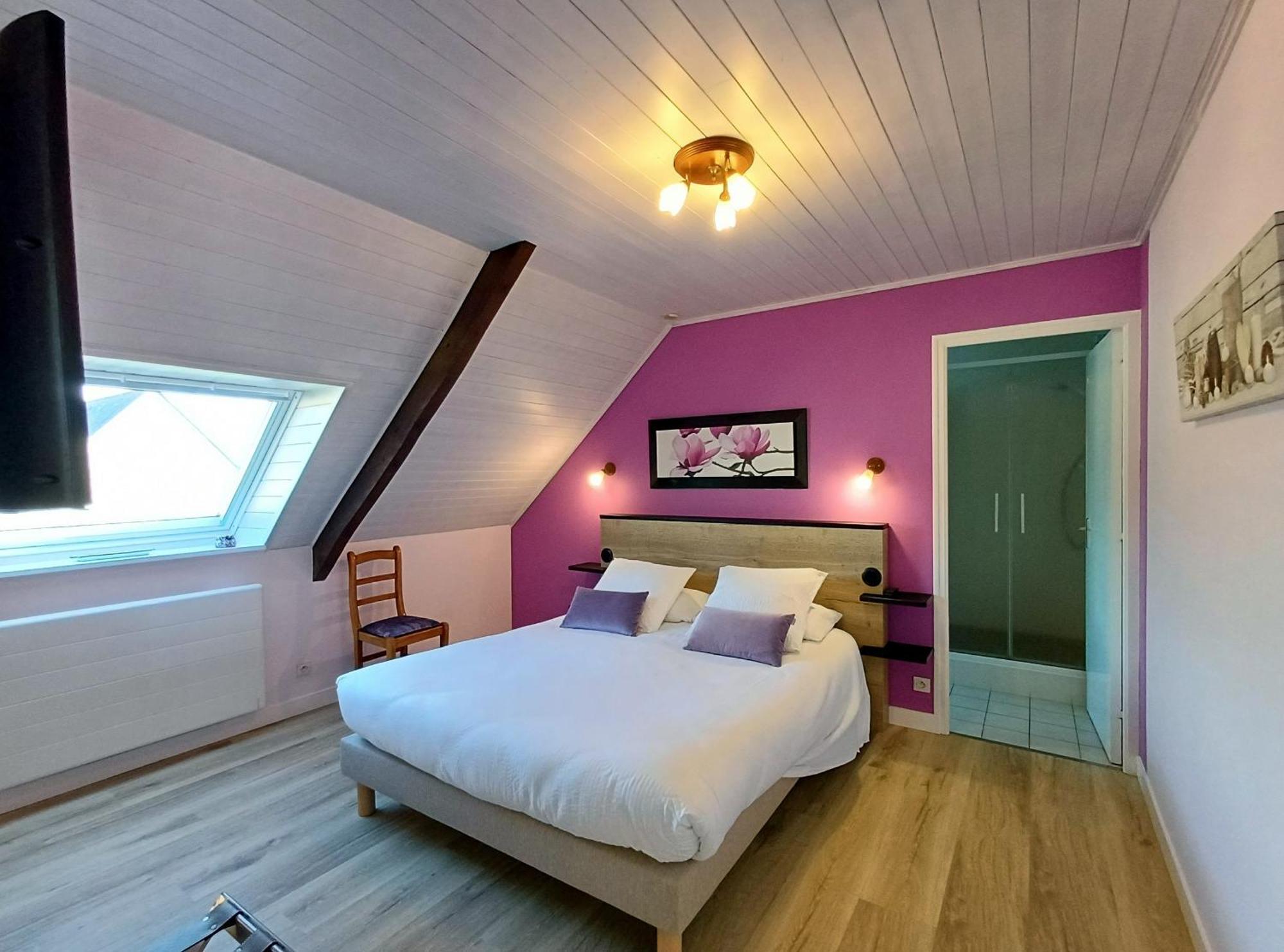 Au calme à 10mn des baies de Douarnenez et Audierne avec cuisine à disposition Mahalon Esterno foto