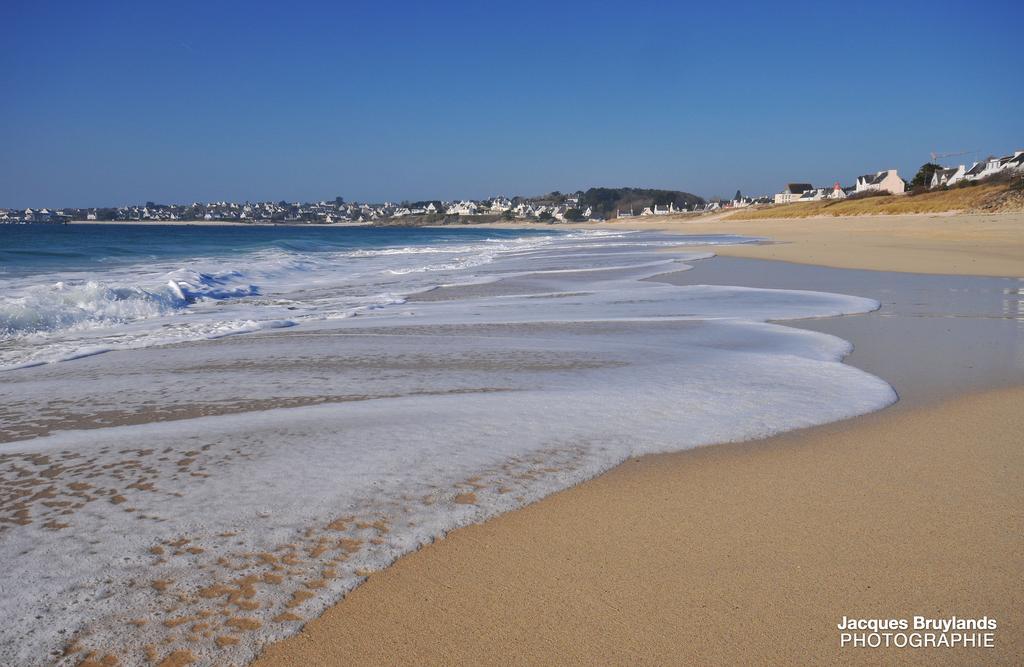 Au calme à 10mn des baies de Douarnenez et Audierne avec cuisine à disposition Mahalon Esterno foto